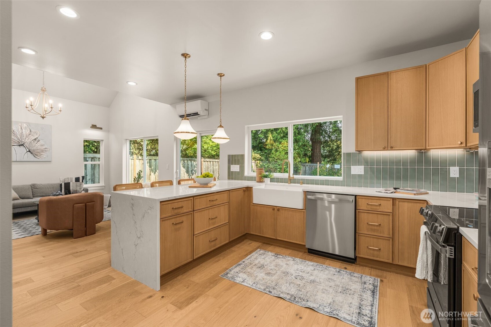 10530 Ashworth Avenue N Unit: B