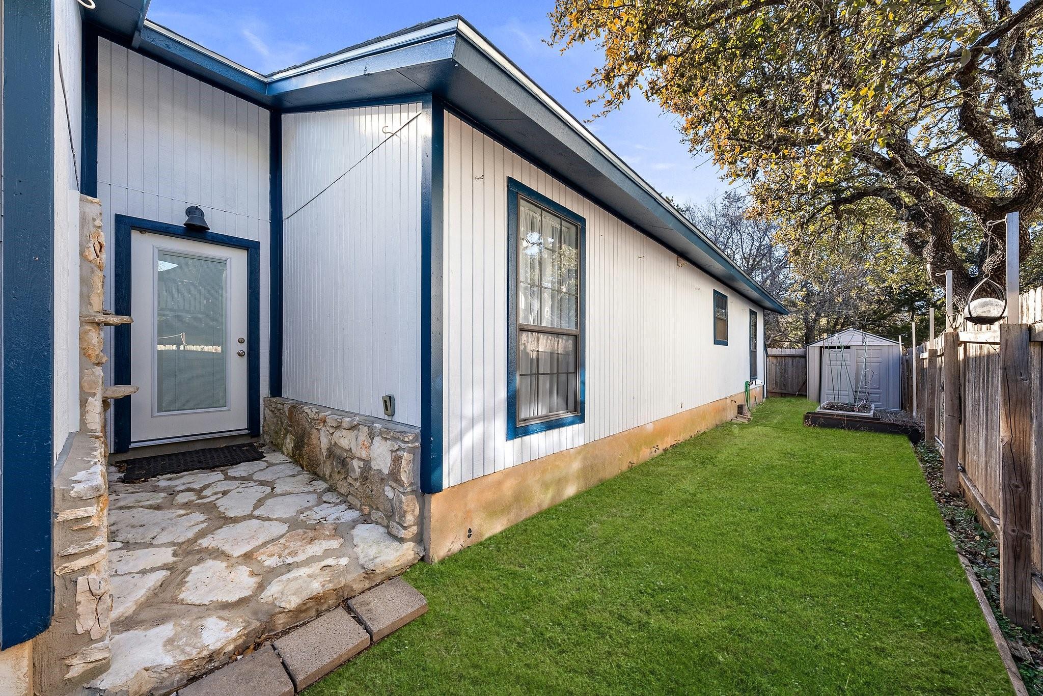 18 Deer Ridge RD
