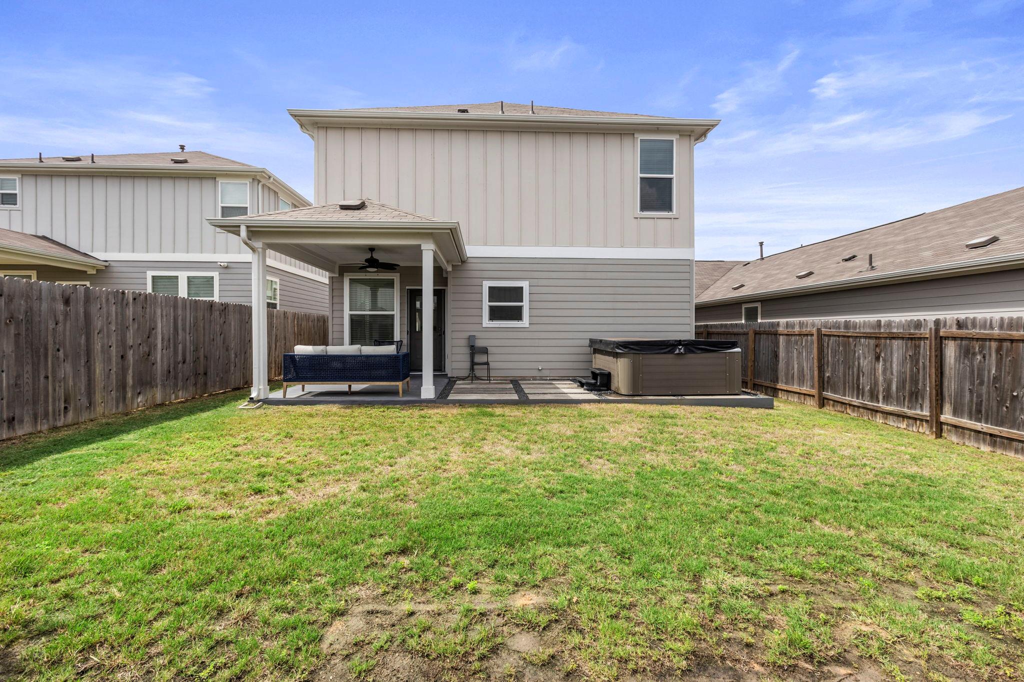 6402 Rafferty LN