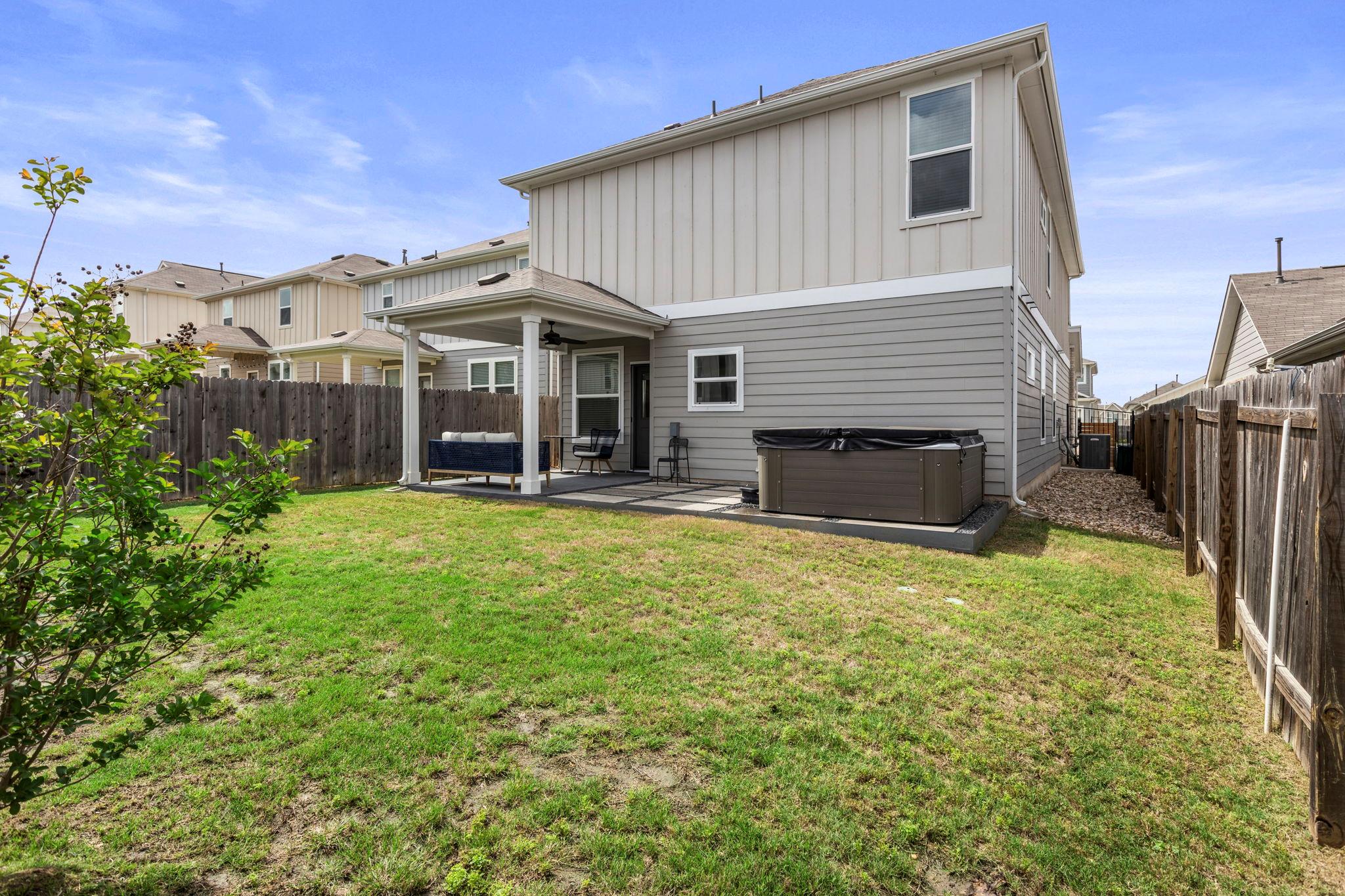 6402 Rafferty LN