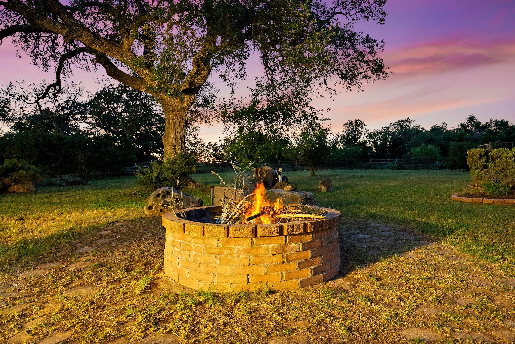 320 Woodland Oaks TRL