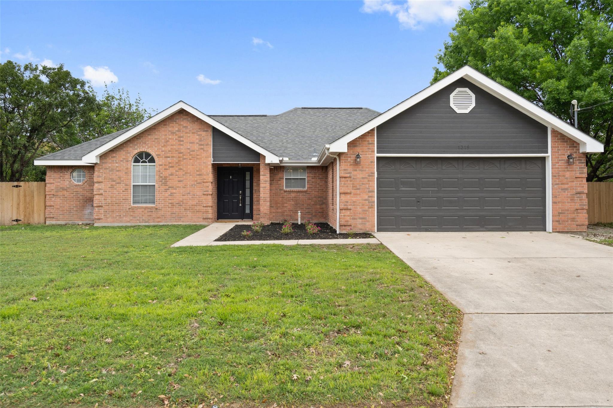 1319 Summerwood DR