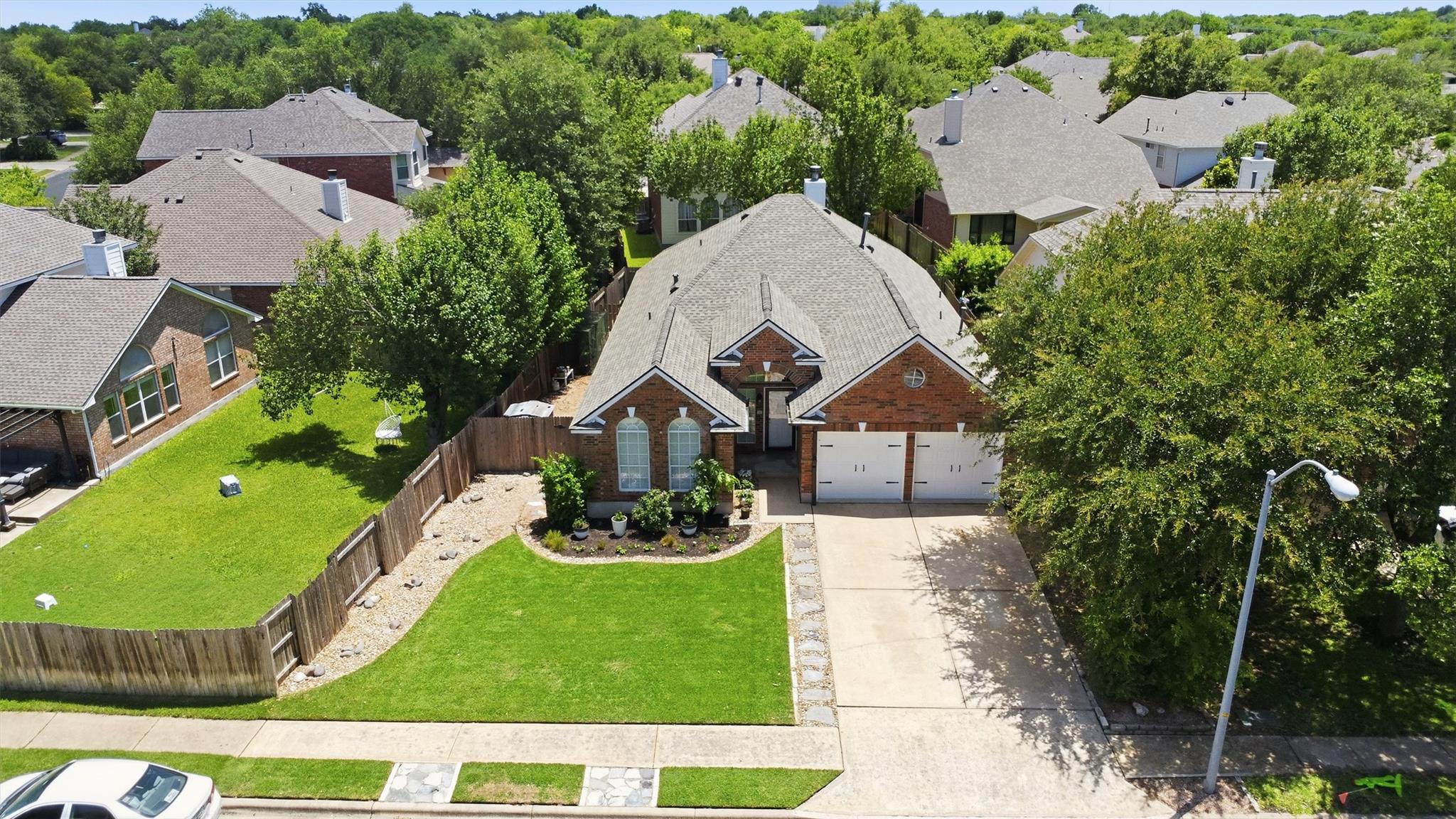 9003 Mountain Mist LN