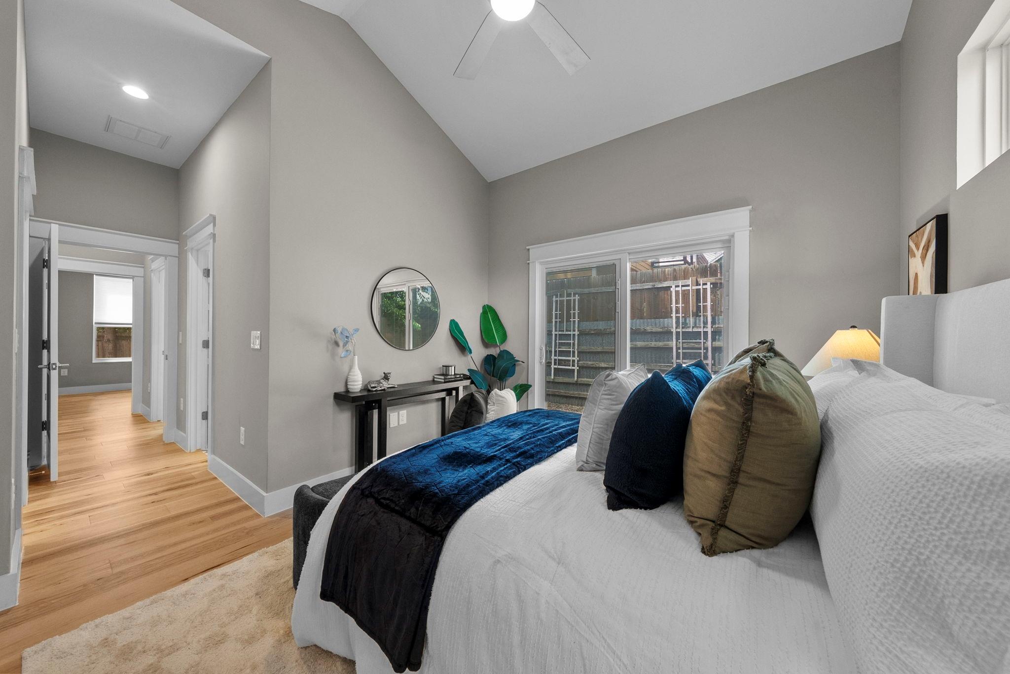 1004 Morrow ST # 2
