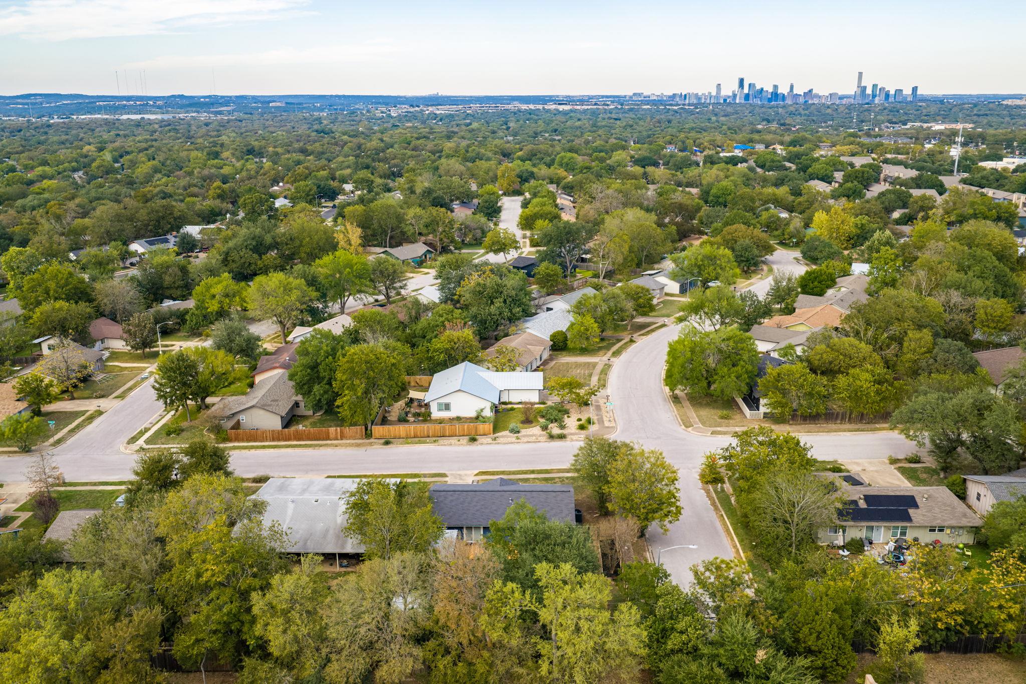 2409 Campden DR