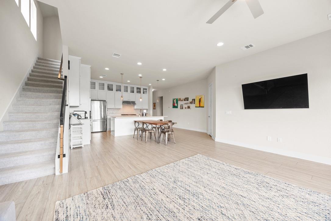 1409 COPPERFIELD WAY