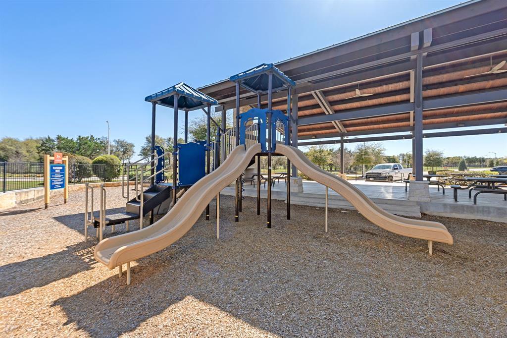 1409 COPPERFIELD WAY