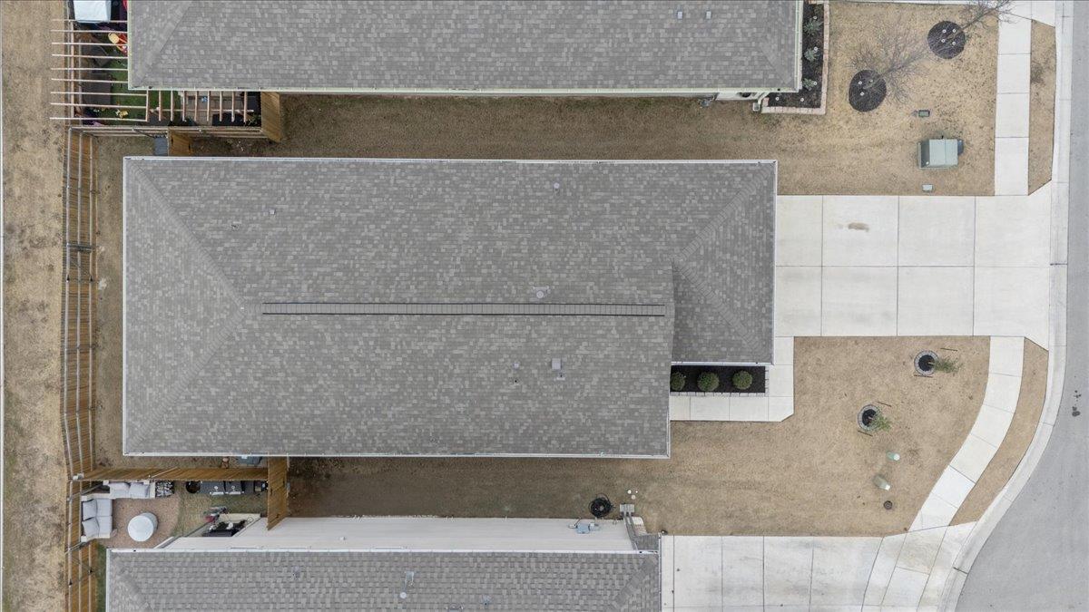 228 Skipping Stone LN