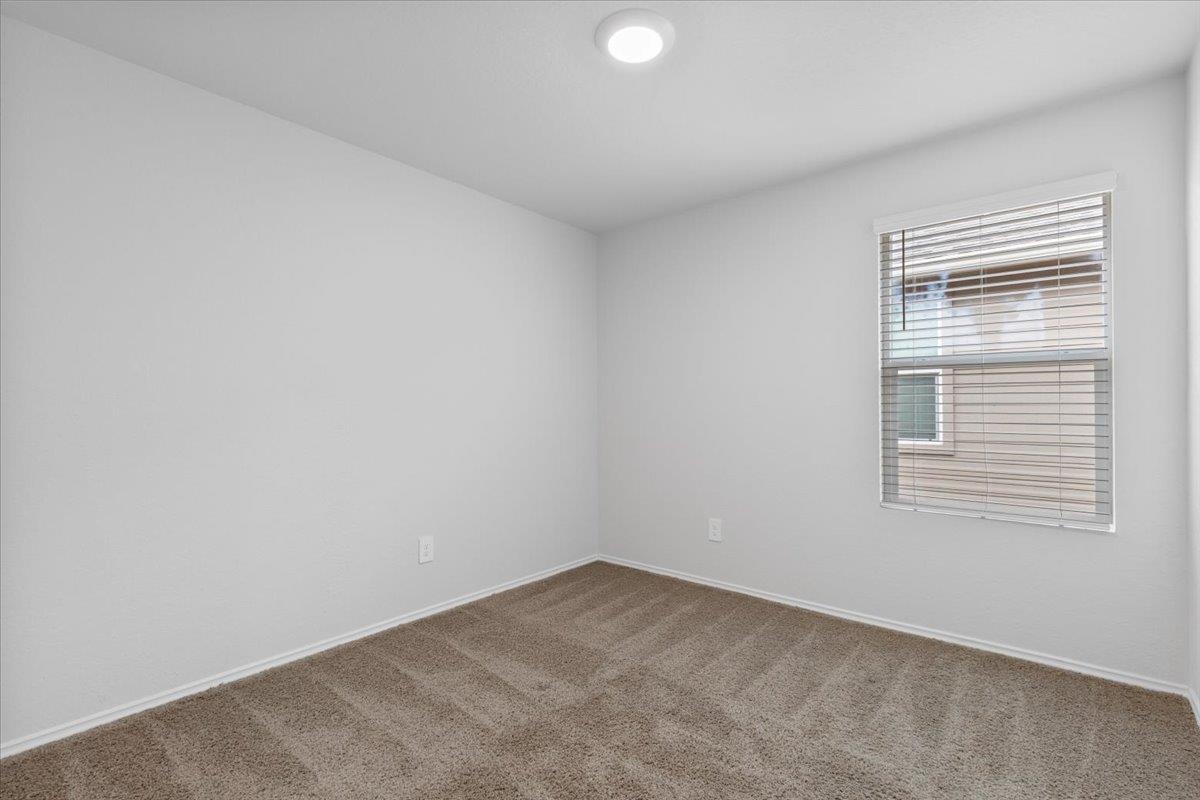 228 Skipping Stone LN