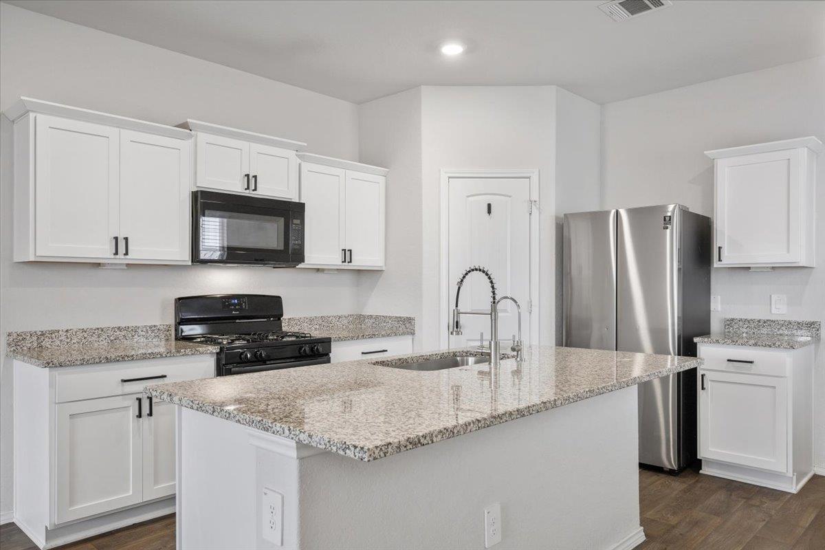 228 Skipping Stone LN