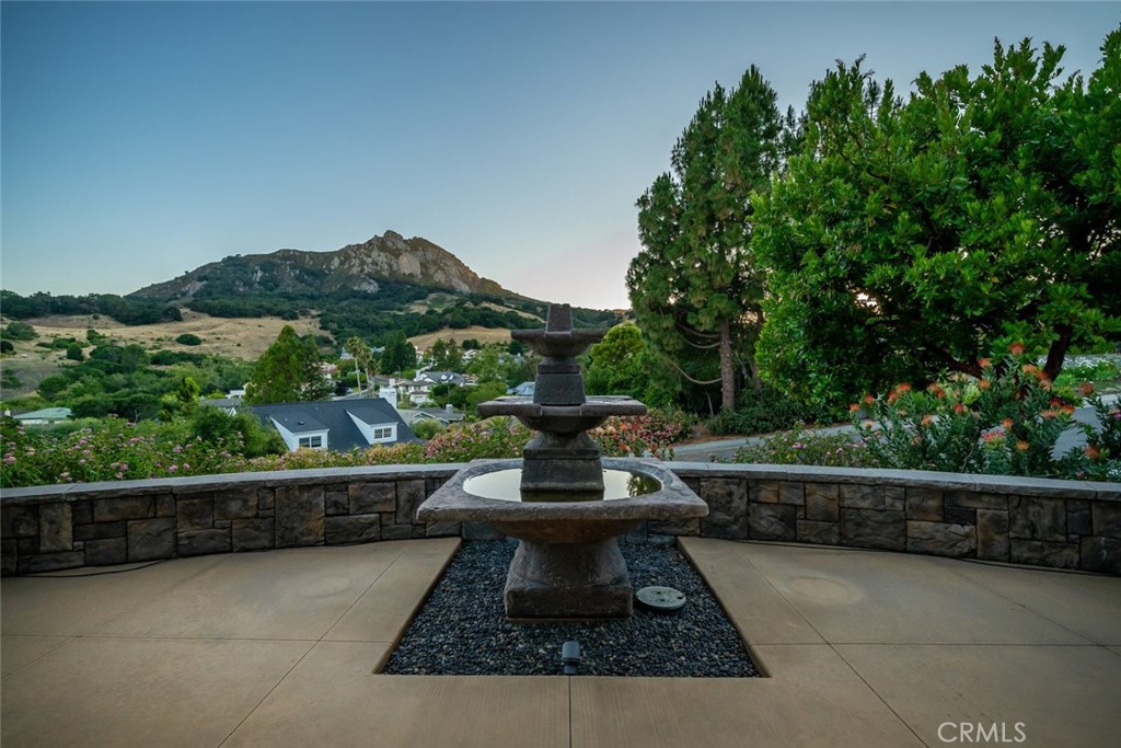 940 Pasatiempo Drive