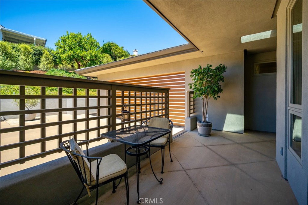 940 Pasatiempo Drive