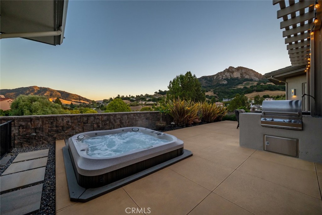 940 Pasatiempo Drive