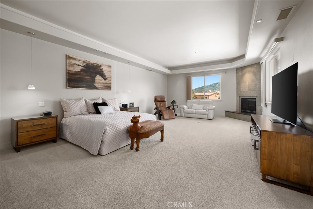 940 Pasatiempo Drive