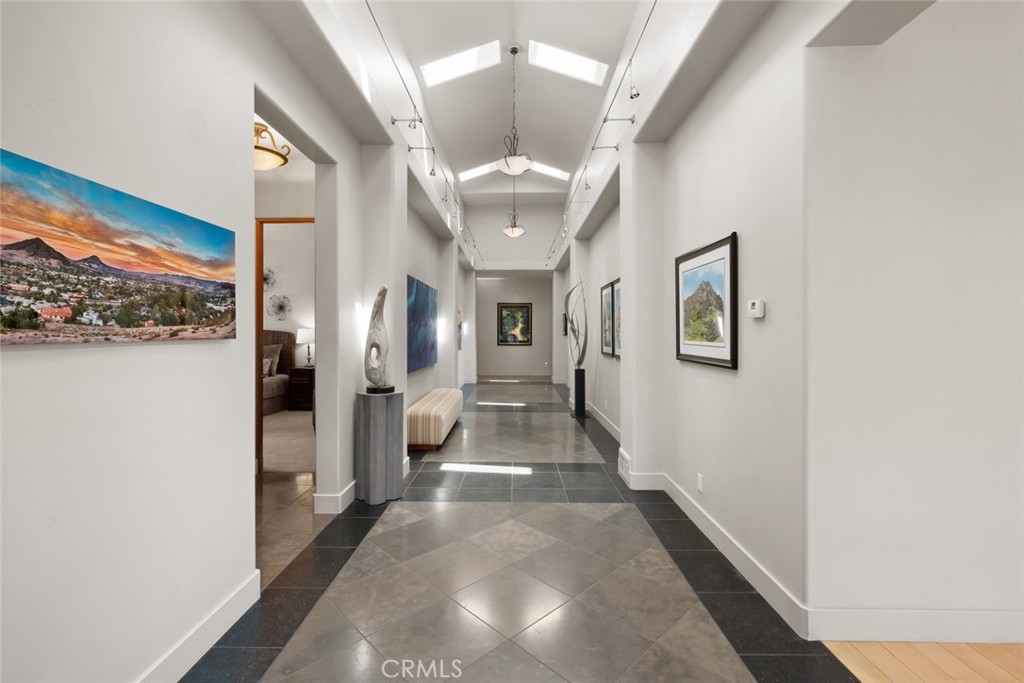 940 Pasatiempo Drive