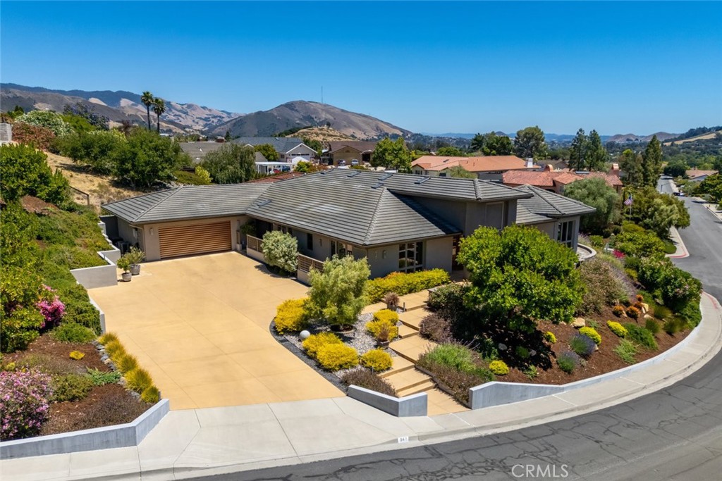 940 Pasatiempo Drive