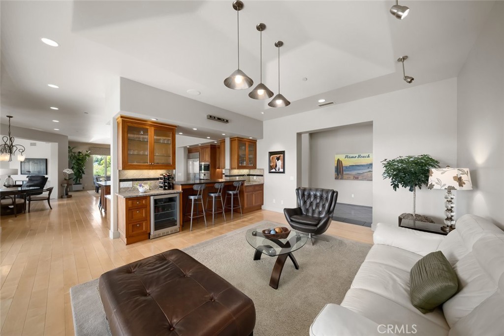 940 Pasatiempo Drive