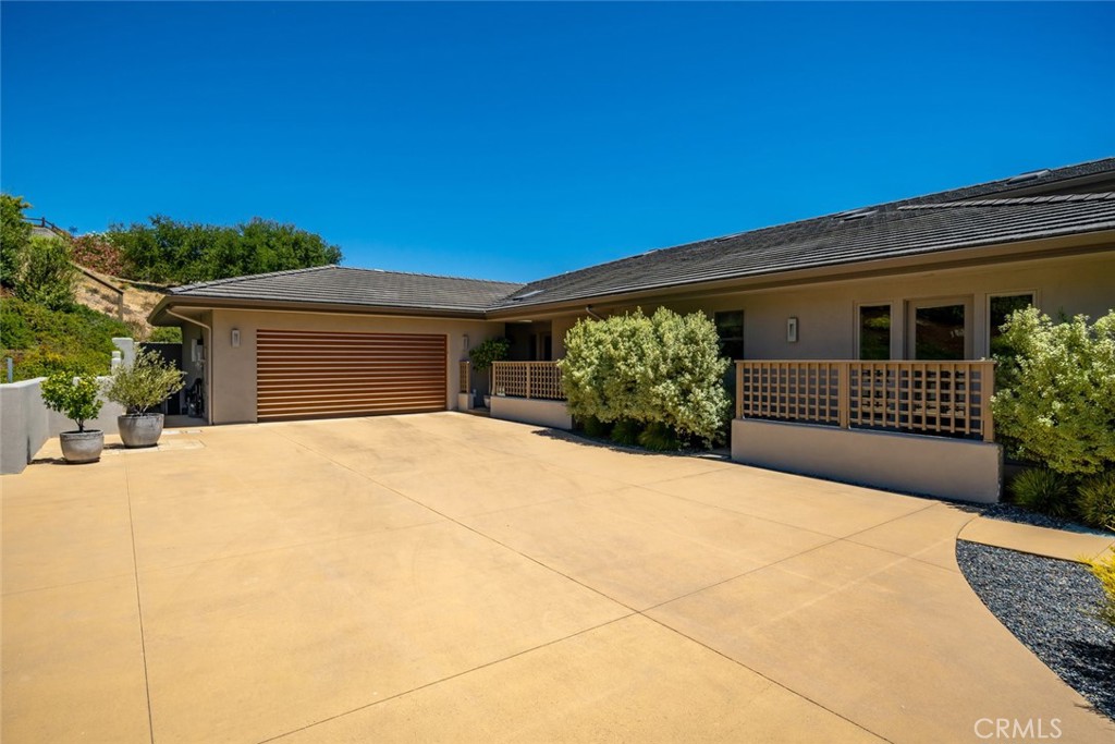 940 Pasatiempo Drive