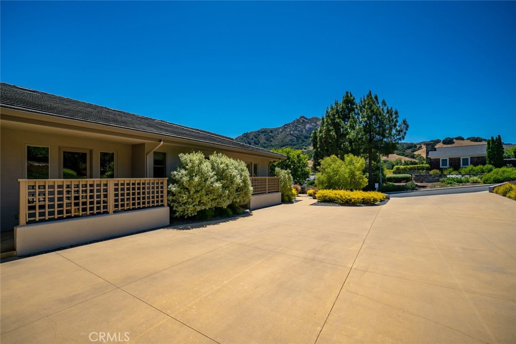 940 Pasatiempo Drive