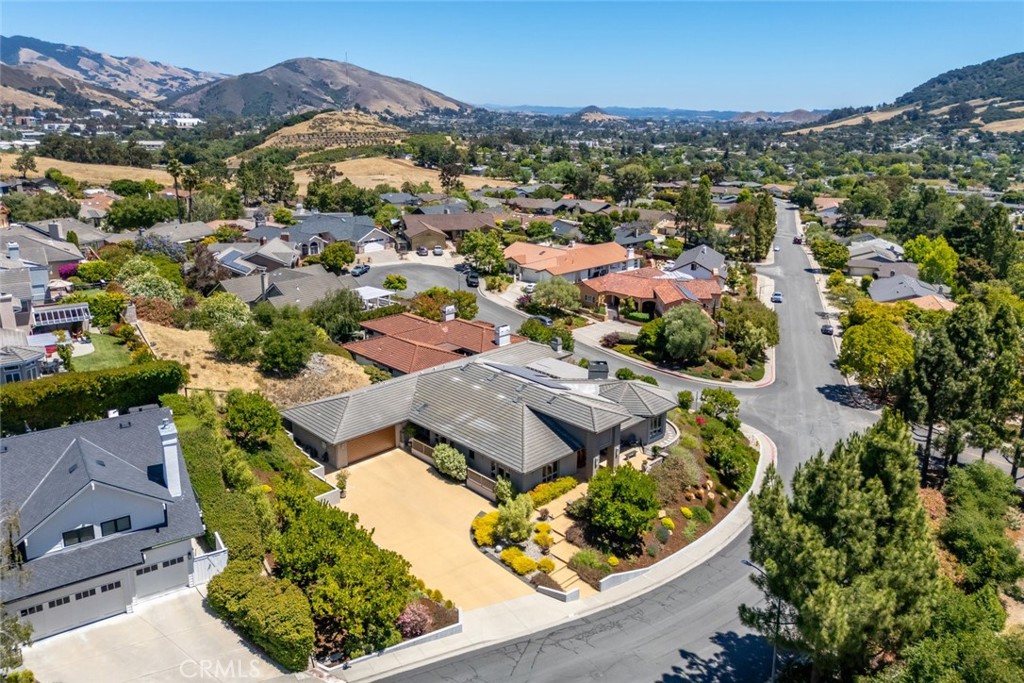 940 Pasatiempo Drive