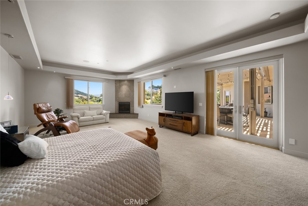 940 Pasatiempo Drive