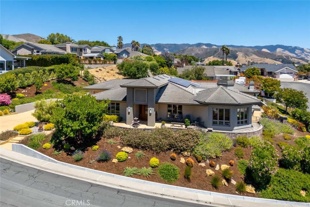 940 Pasatiempo Drive