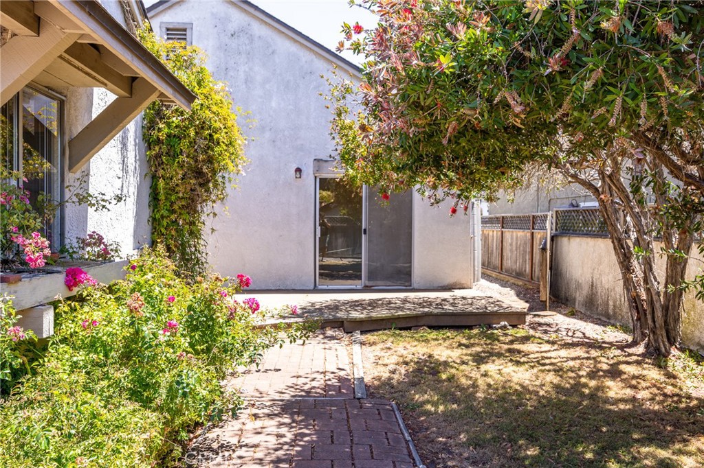 1272 Descanso Street