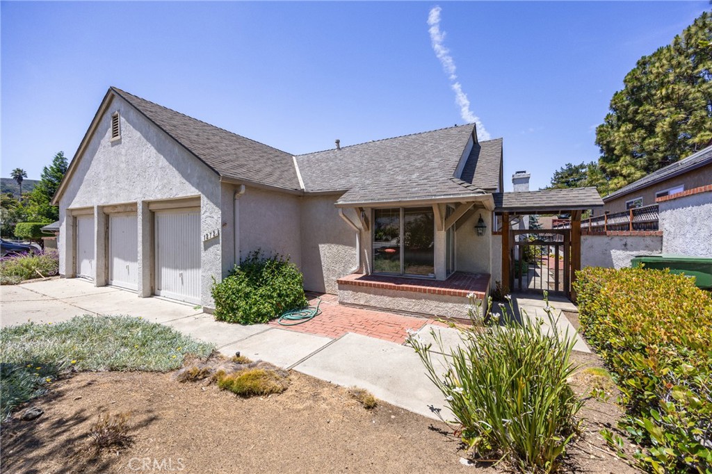 1272 Descanso Street