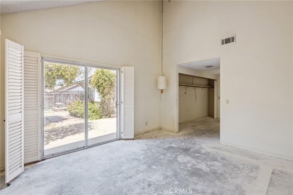 1272 Descanso Street