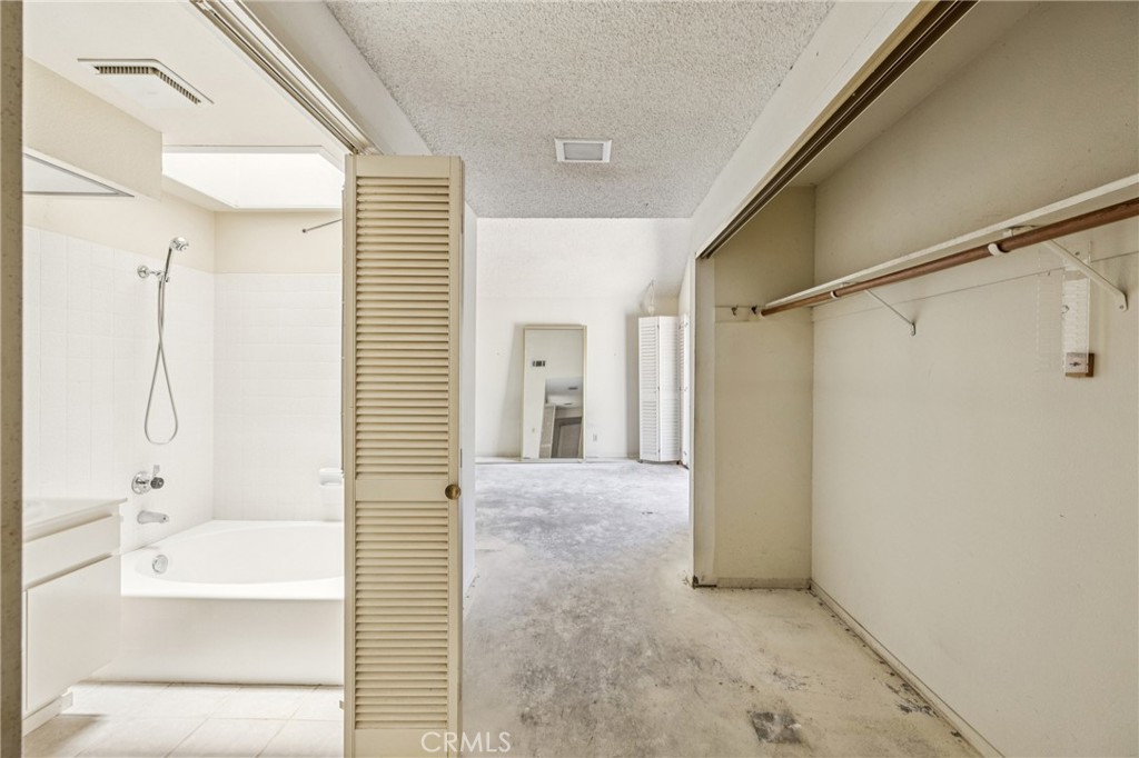 1272 Descanso Street