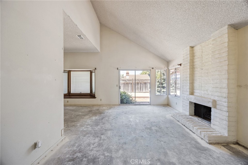 1272 Descanso Street
