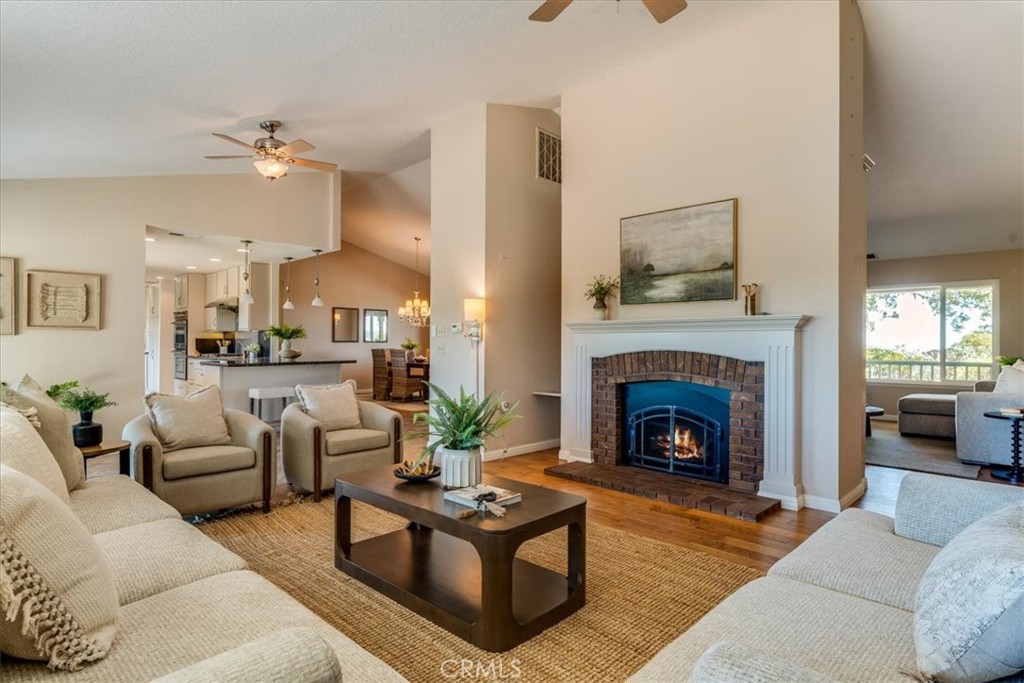 12405 Santa Ana