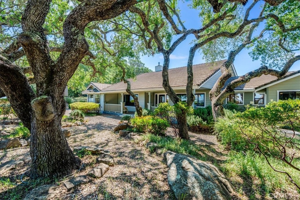 12405 Santa Ana