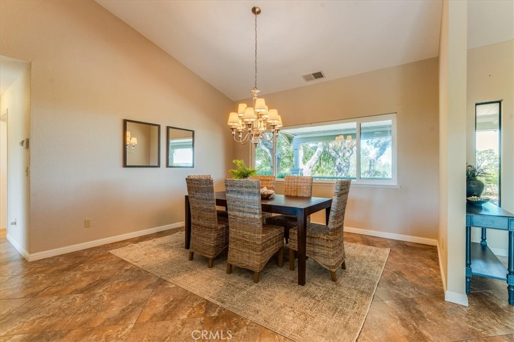 12405 Santa Ana