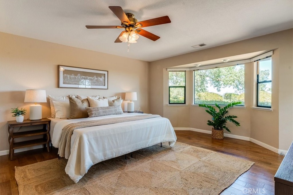 12405 Santa Ana