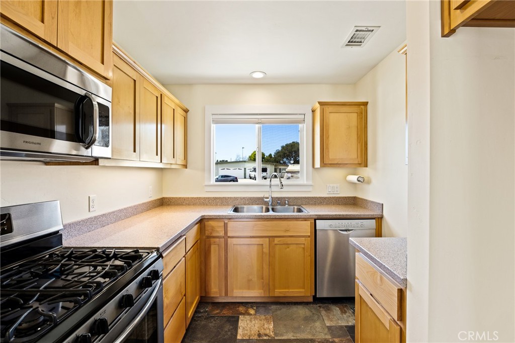 421 Golden West Place