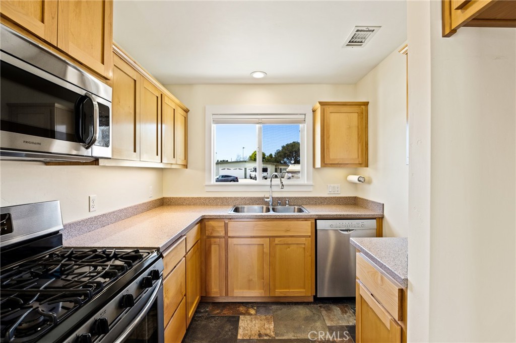 421 Golden West Place