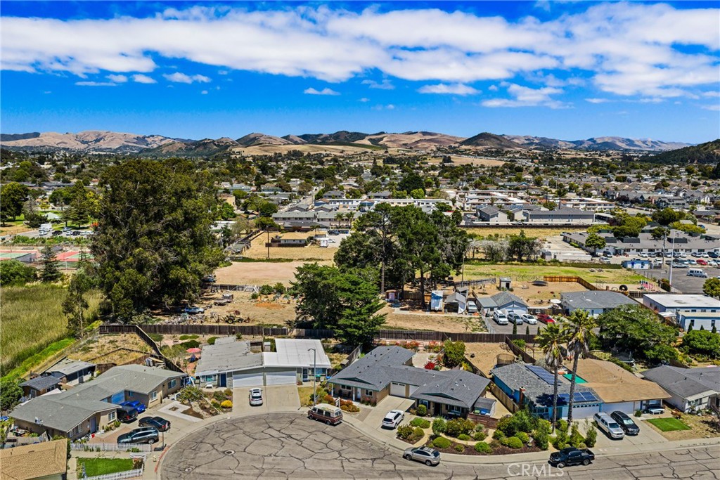 421 Golden West Place