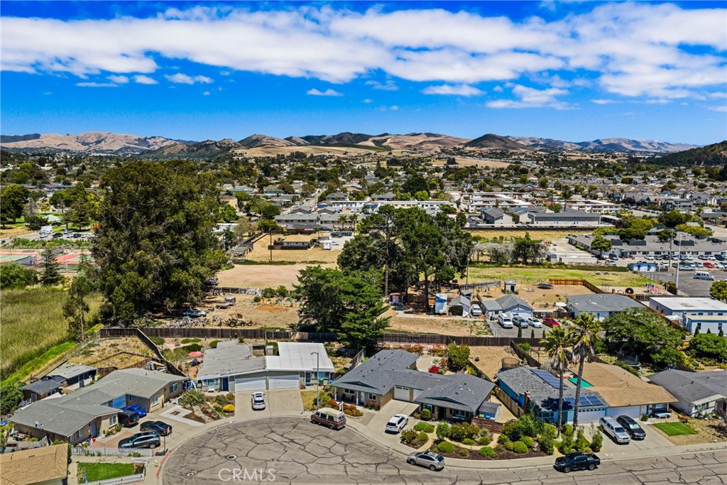 421 Golden West Place