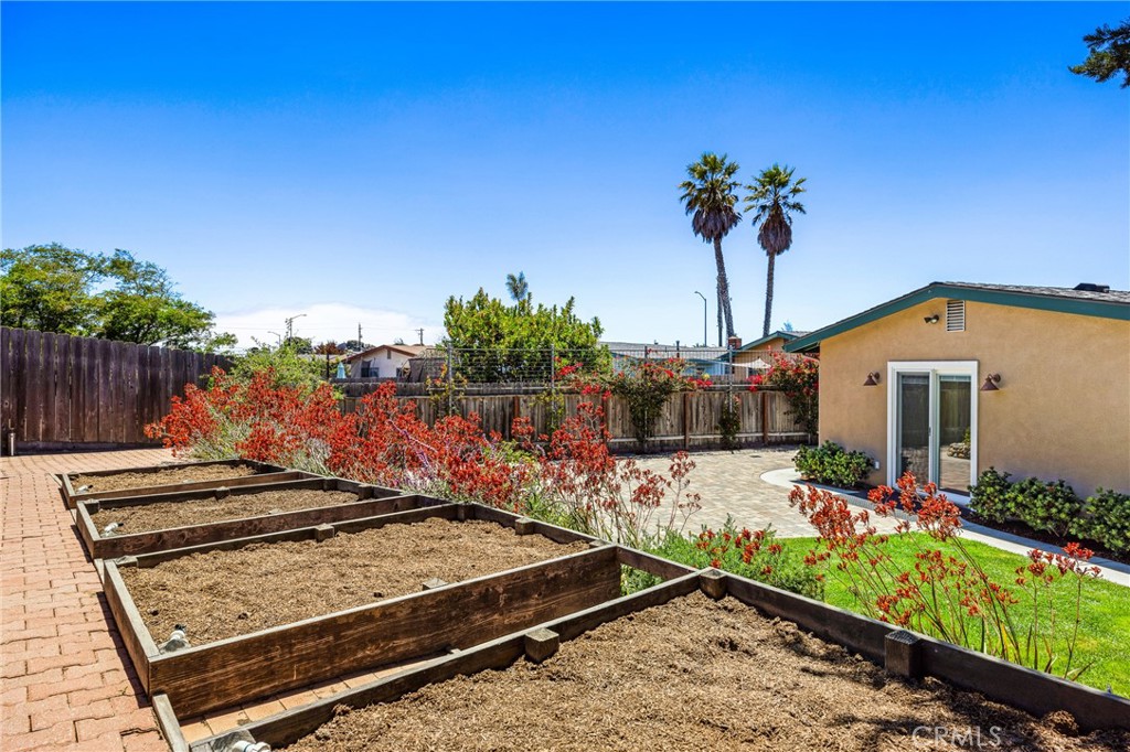 421 Golden West Place