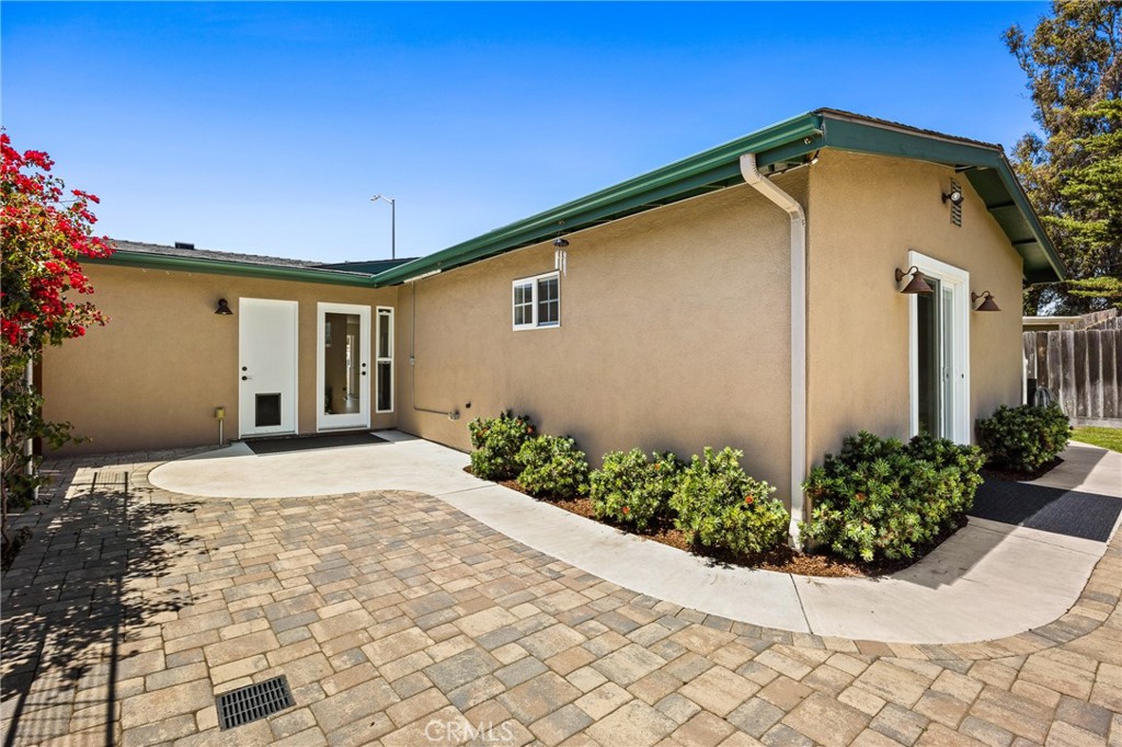 421 Golden West Place