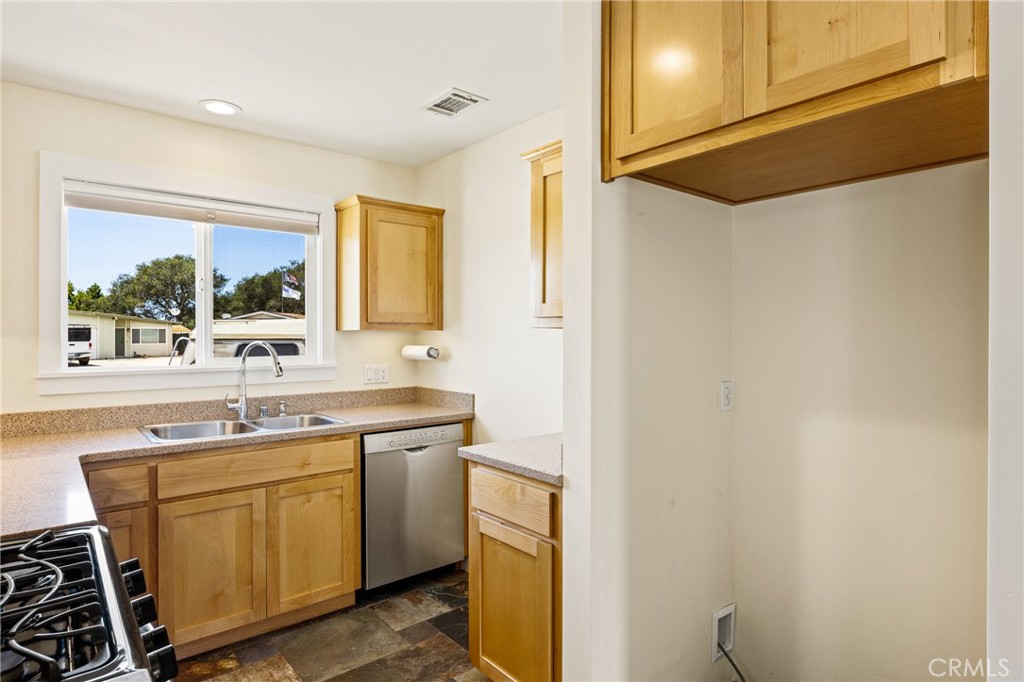421 Golden West Place