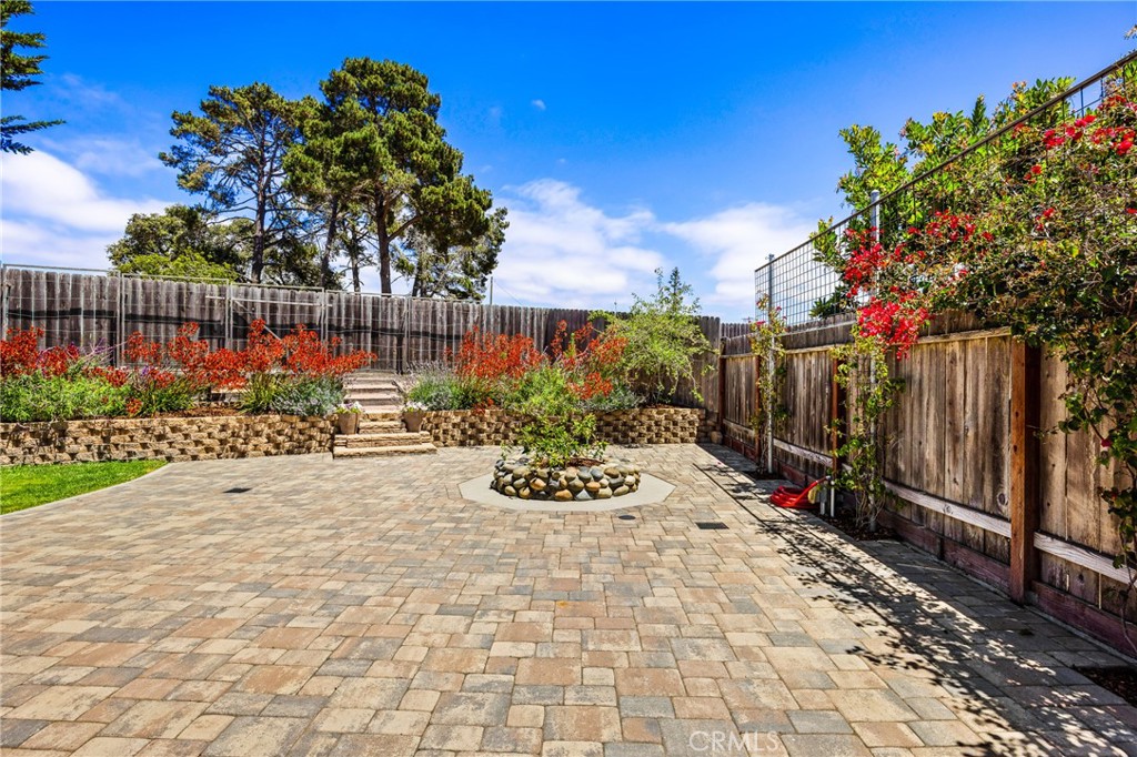 421 Golden West Place
