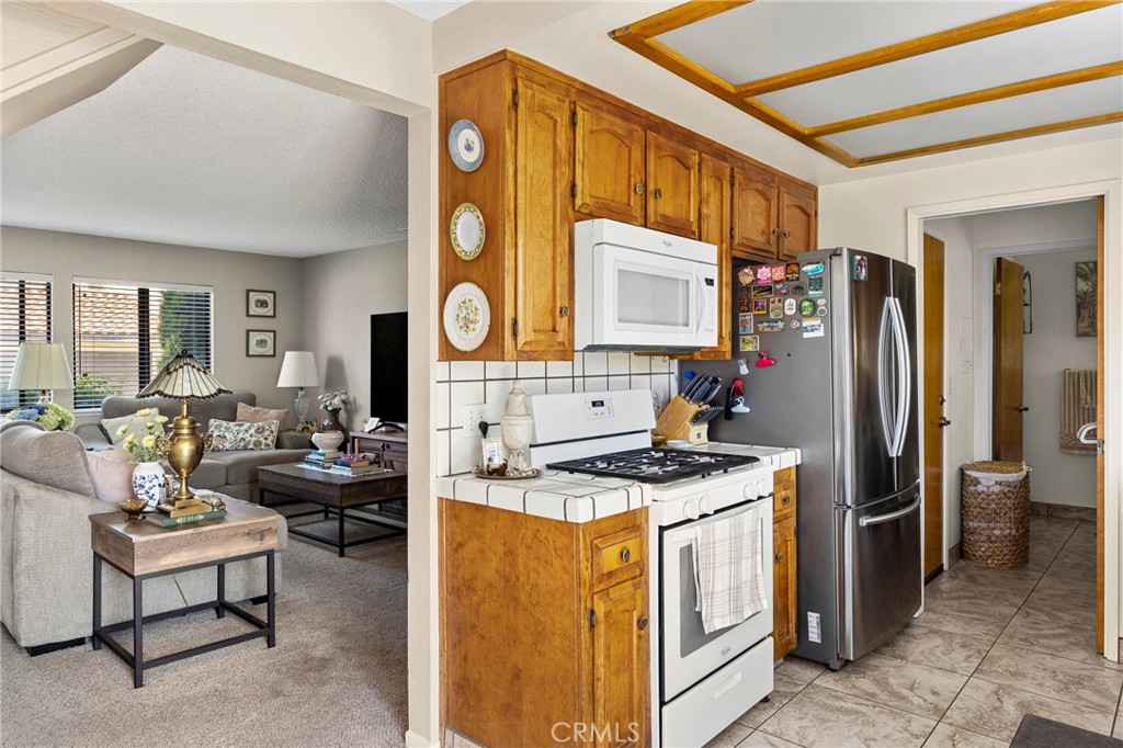1095 Grieb Drive