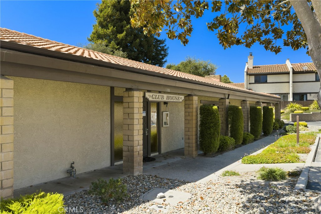 1095 Grieb Drive