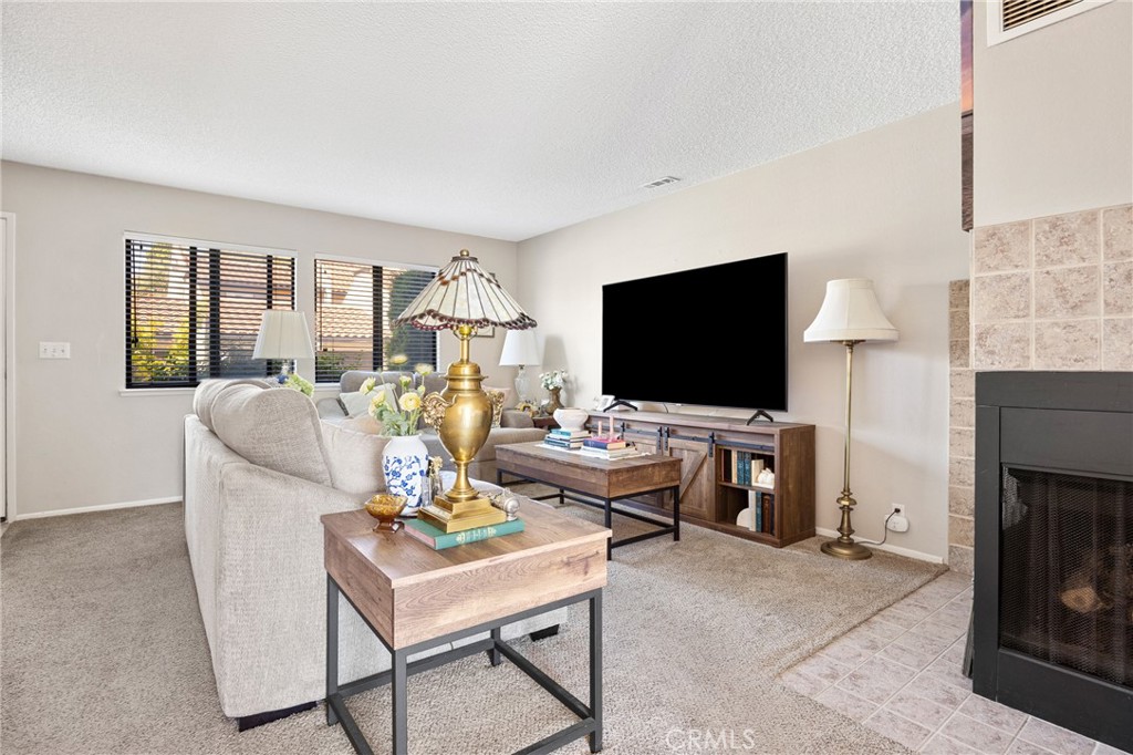 1095 Grieb Drive