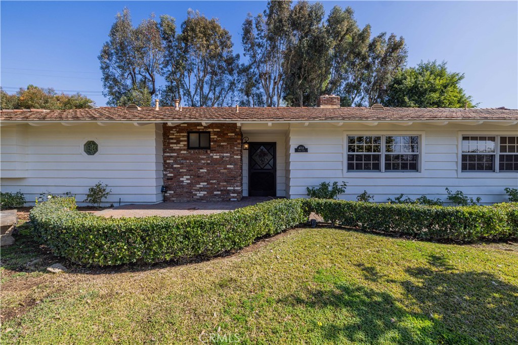 4712 Yorba Lane