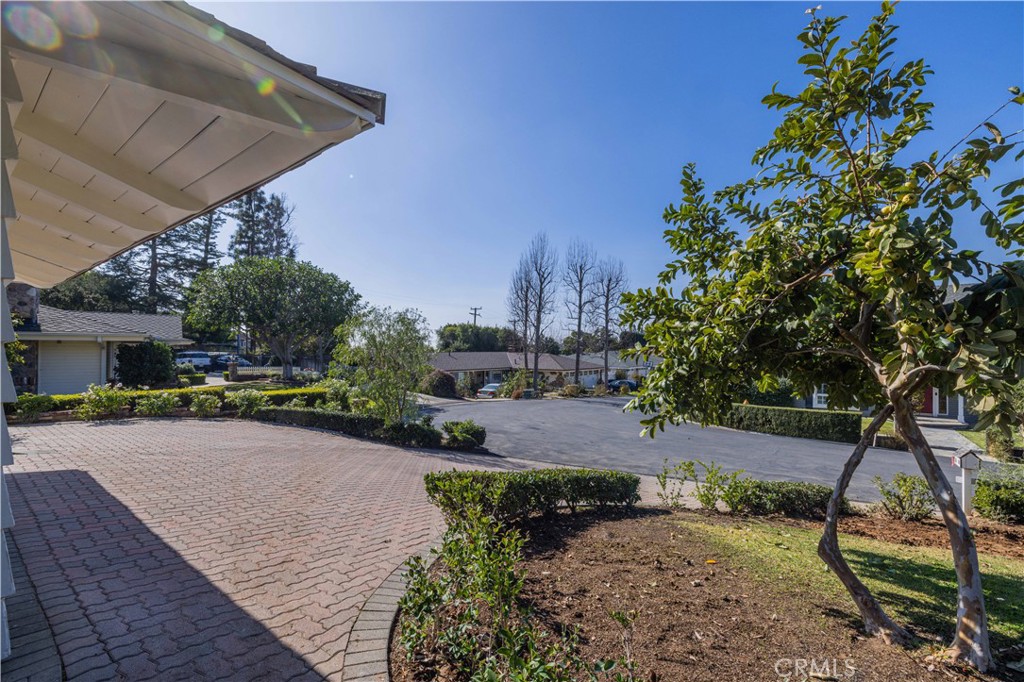 4712 Yorba Lane