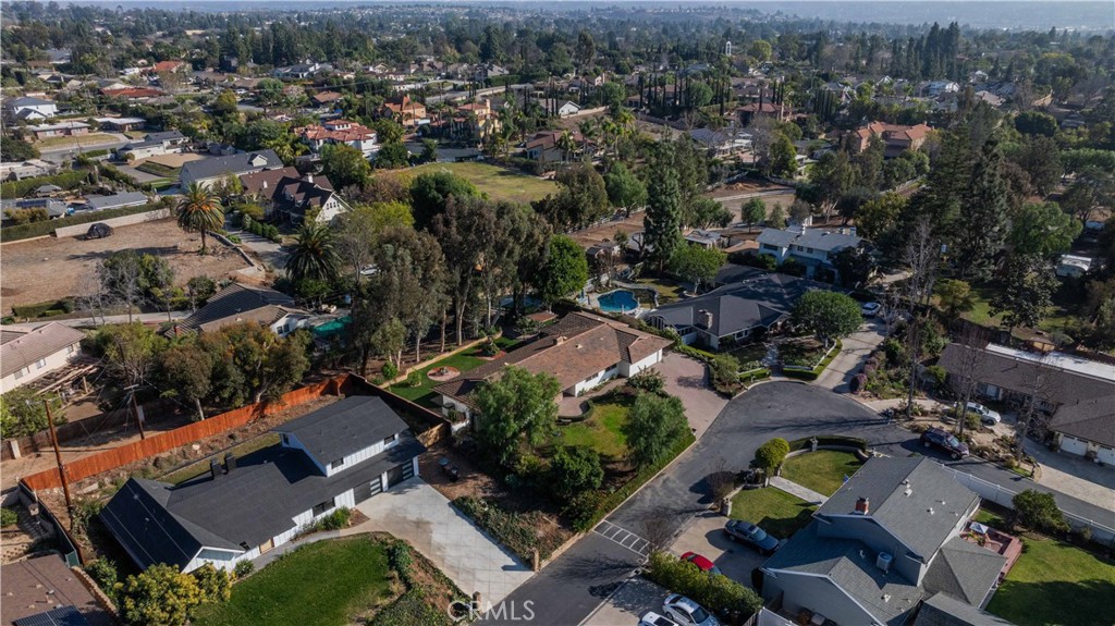 4712 Yorba Lane