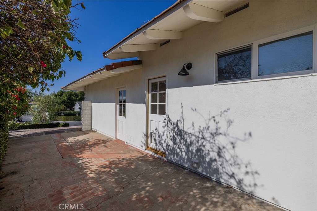 4712 Yorba Lane